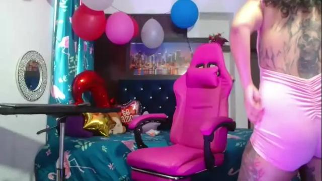 Image 6 of lola_fiery Stream on Chaturbate on 2 months ago