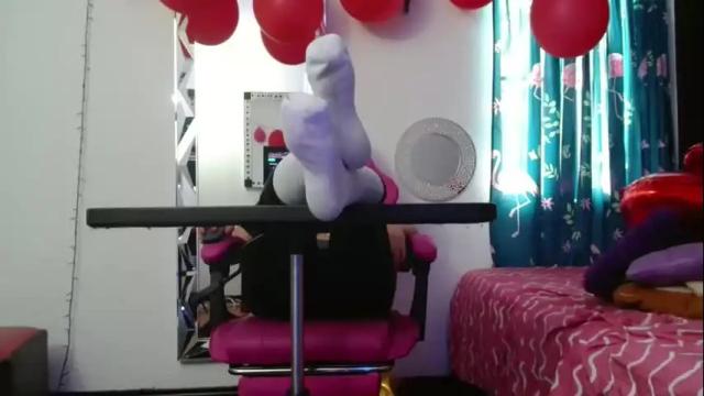 Image 4 of lola_fiery Stream on Chaturbate on 2 months ago