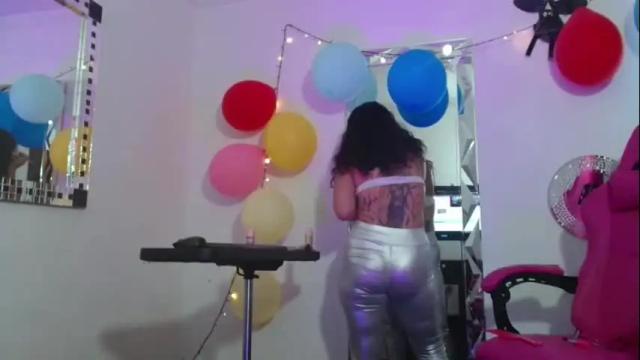 Image 2 of lola_fiery Stream on Chaturbate on 2 months ago