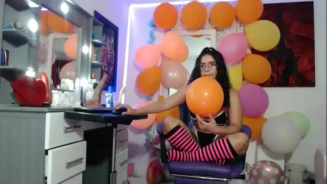 Image 6 of lola_fiery Stream on Chaturbate on 2 months ago