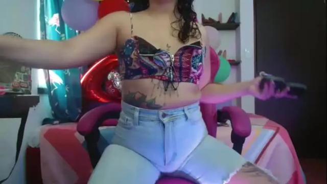 Image 4 of lola_fiery Stream on Chaturbate on 1 month ago