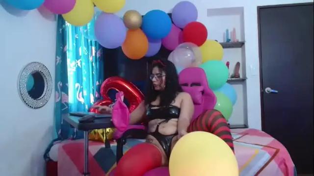 Image 7 of lola_fiery Stream on Chaturbate on 1 month ago