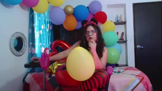 Image 8 of lola_fiery Stream on Chaturbate on 1 month ago