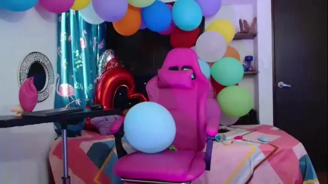 Image 11 of lola_fiery Stream on Chaturbate on 1 month ago