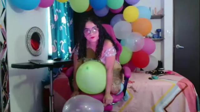 Image 7 of lola_fiery Stream on Chaturbate on 1 month ago