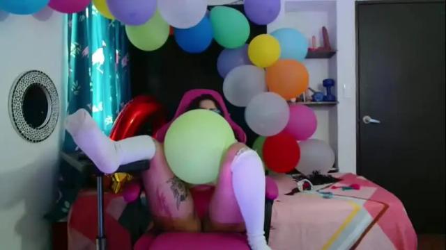 Image 11 of lola_fiery Stream on Chaturbate on 1 month ago