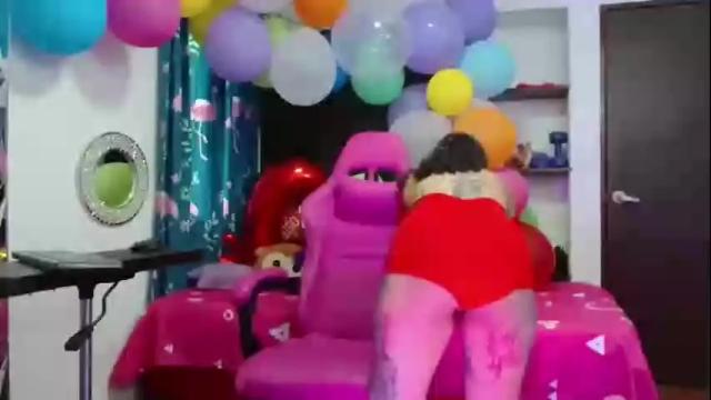 Image 4 of lola_fiery Stream on Chaturbate on 1 month ago