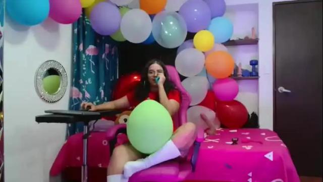 Image 7 of lola_fiery Stream on Chaturbate on 1 month ago