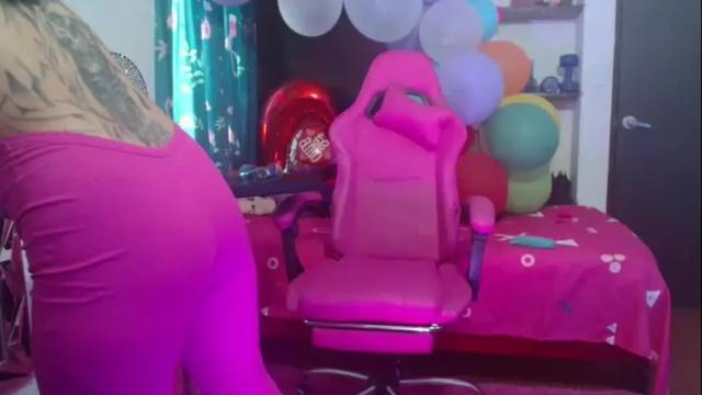 Image 2 of lola_fiery Stream on Chaturbate on 1 month ago