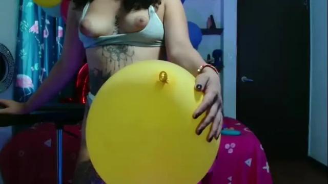 Image 12 of lola_fiery Stream on Chaturbate on 1 month ago