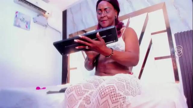 Image 8 of lola_hornei Stream on Chaturbate on 21 days ago