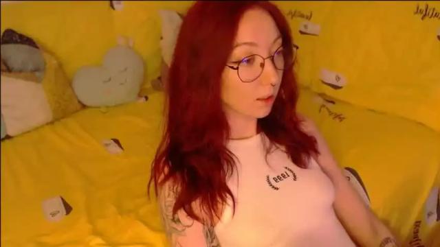 Image 3 of lola_lemonade Stream on Chaturbate on 15 months ago