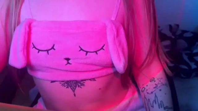 Image 2 of lola_love_joy Stream on Chaturbate on 19 months ago