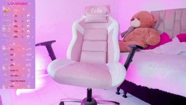 Image 2 of lola_oberly Stream on Chaturbate on 16 months ago