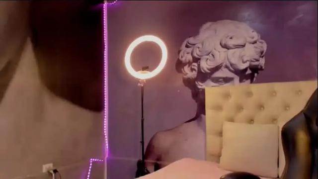 Image 11 of lola_red956680 Stream on Chaturbate on 1 month ago