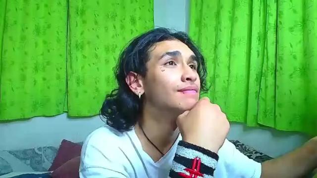 Image 10 of lola_y_pepe Stream on Chaturbate on 16 months ago