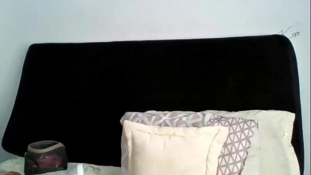 Image 3 of lolaa_staars Stream on Chaturbate on 25 days ago