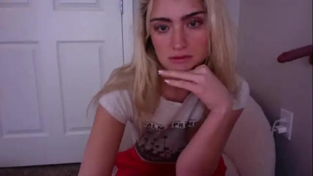 Image 12 of lolaabunnyxo Stream on Chaturbate on 16 months ago