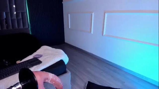 Image 8 of lolaangellx Stream on Chaturbate on 2 months ago