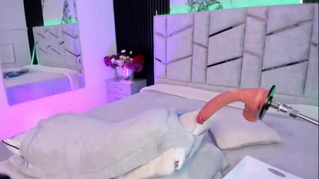 Image 6 of lolaangellx Stream on Chaturbate on 1 month ago