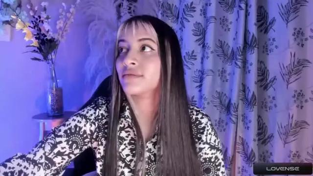 Image 11 of lolaasmith_21 Stream on Chaturbate on 13 months ago
