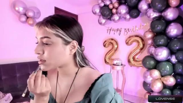 Image 2 of lolaasmith_21 Stream on Chaturbate on 13 months ago