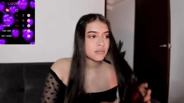 Image 12 of lolaasmith_21 Stream on Chaturbate on 13 months ago
