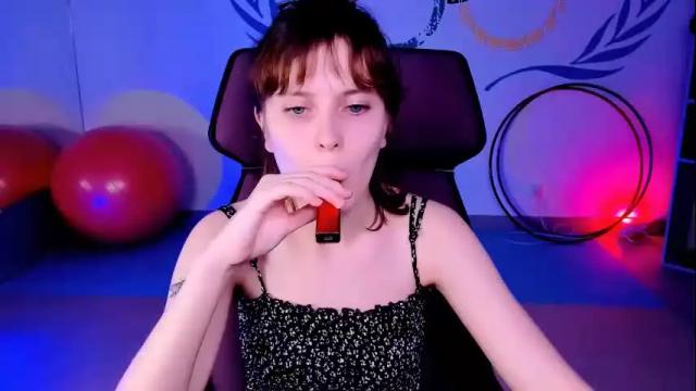 Image 2 of lolaasmus Stream on Chaturbate on 9 days ago