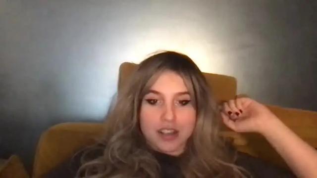 Image 11 of lolabellajensen Stream on Chaturbate on 14 months ago