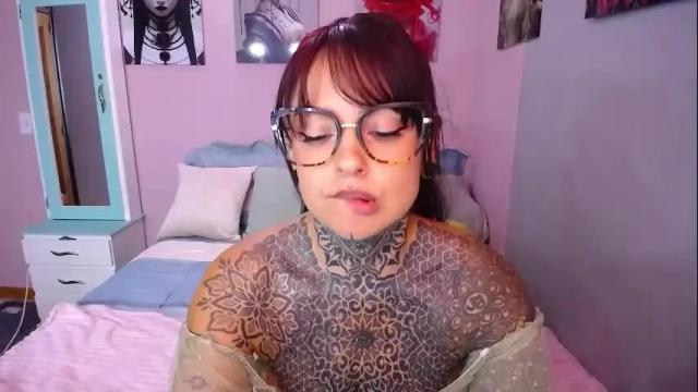 Image 4 of lolabrouse__ Stream on Chaturbate on 1 month ago