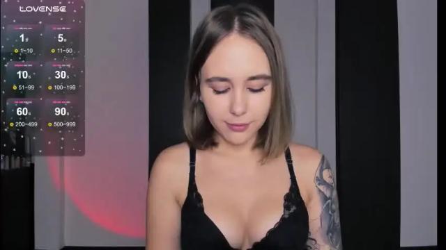 Image 2 of lolabunnyz Stream on Chaturbate on 1 month ago