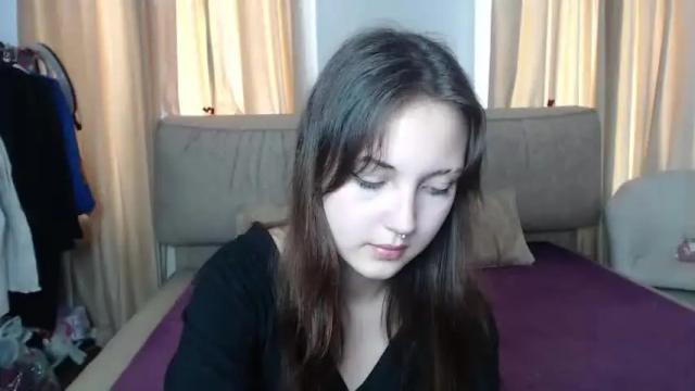 Image 11 of lolachain Stream on Chaturbate on 13 months ago