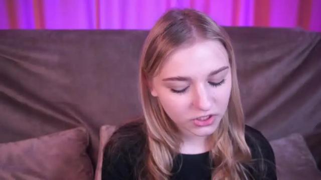 Image 2 of loladall Stream on Chaturbate on 17 months ago