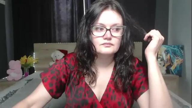 Image 10 of lolahikls Stream on Chaturbate on 8 days ago