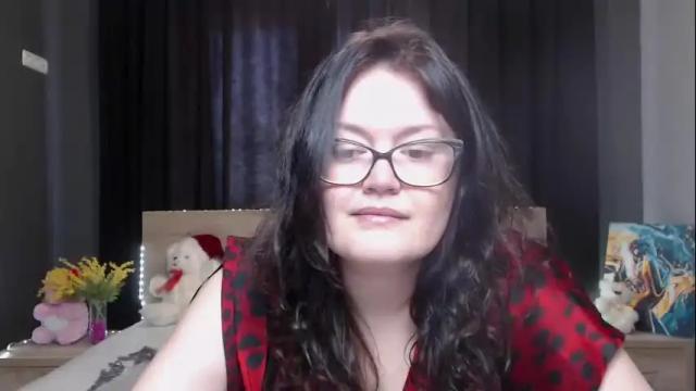 Image 10 of lolahikls Stream on Chaturbate on 9 days ago
