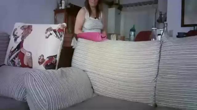 Image 2 of lolahueso Stream on Chaturbate on 1 month ago
