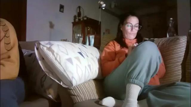 Image 12 of lolahueso Stream on Chaturbate on 11 days ago