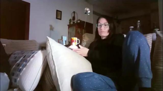 Image 8 of lolahueso Stream on Chaturbate on 16 days ago