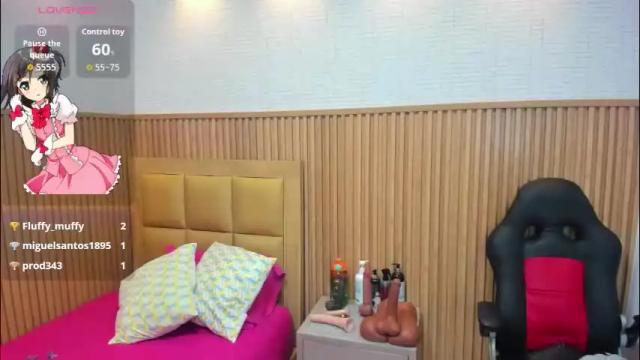 Image 3 of lolamaxi Stream on Chaturbate on 3 days ago