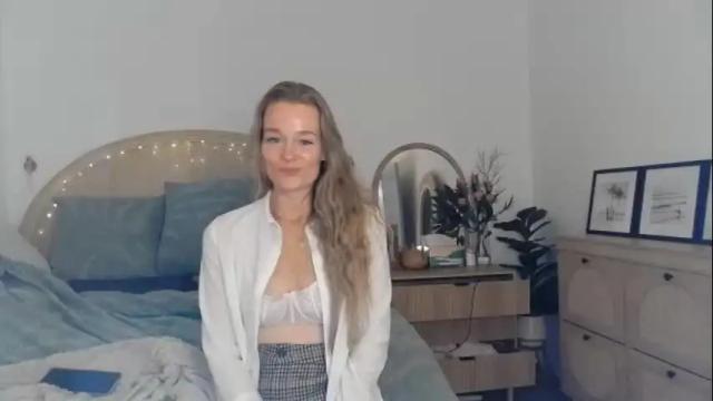 Image 10 of lolaoohlala Stream on Chaturbate on 15 days ago