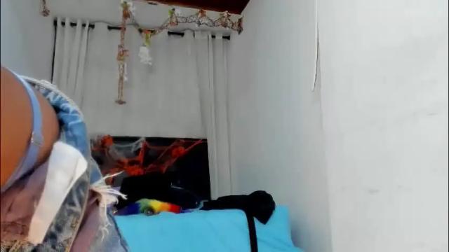 Image 4 of lolareyes1 Stream on Chaturbate on 19 hours ago