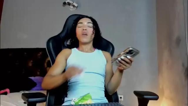 Image 3 of lolareyes1 Stream on Chaturbate on 1 month ago