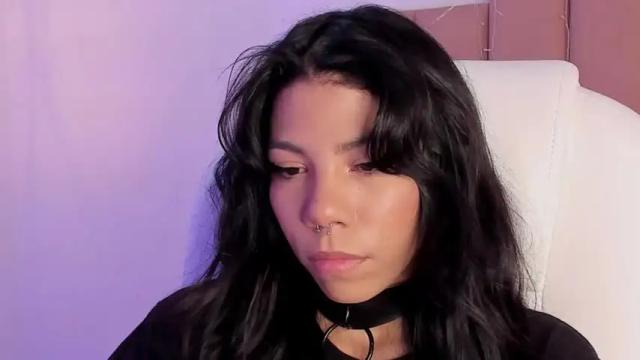 Image 8 of lolarose01 Stream on Chaturbate on 18 months ago