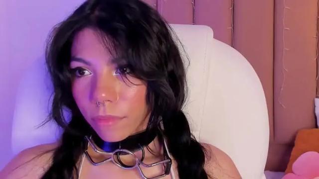 Image 7 of lolarose01 Stream on Chaturbate on 18 months ago