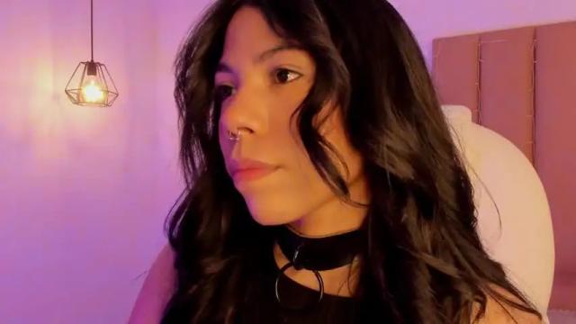 Image 2 of lolarose01 Stream on Chaturbate on 18 months ago