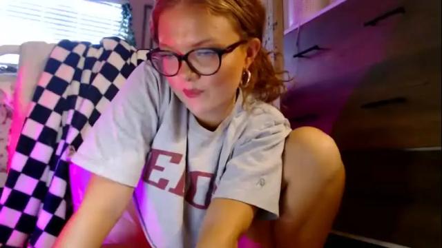 Image 7 of lolasyren Stream on Chaturbate on 25 months ago