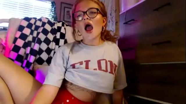 Image 8 of lolasyren Stream on Chaturbate on 25 months ago