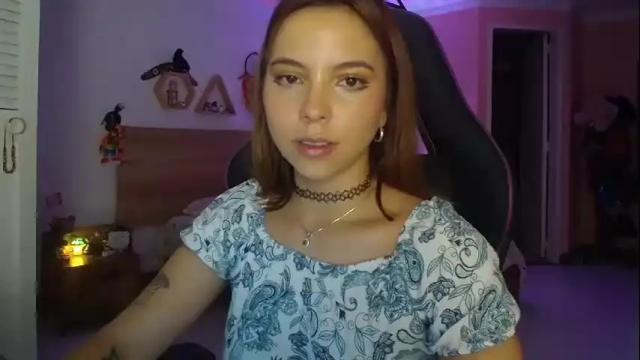 Image 2 of lolaverse Stream on Chaturbate on 1 month ago