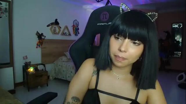 Image 6 of lolaverse Stream on Chaturbate on 1 month ago