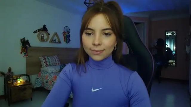 Image 2 of lolaverse Stream on Chaturbate on 1 month ago